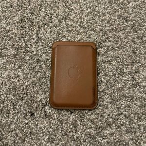 Apple MagSafe wallet